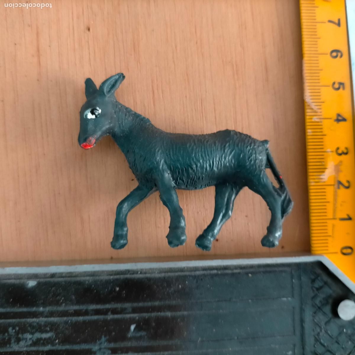 Figuren f&uuml;r Weihnachtskrippen: antigua figura de ANIMALES . portal de belen plastico duro nacimiento HAGA SU OFERTA