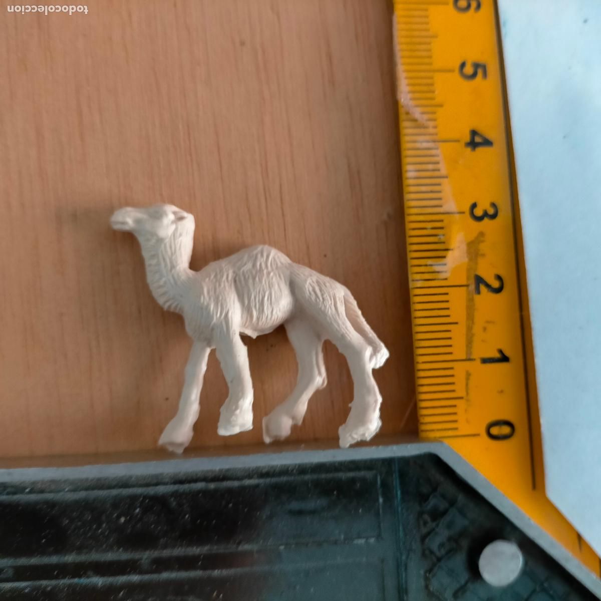 Figuren f&uuml;r Weihnachtskrippen: antigua figura de ANIMALES . portal de belen plastico duro nacimiento HAGA SU OFERTA