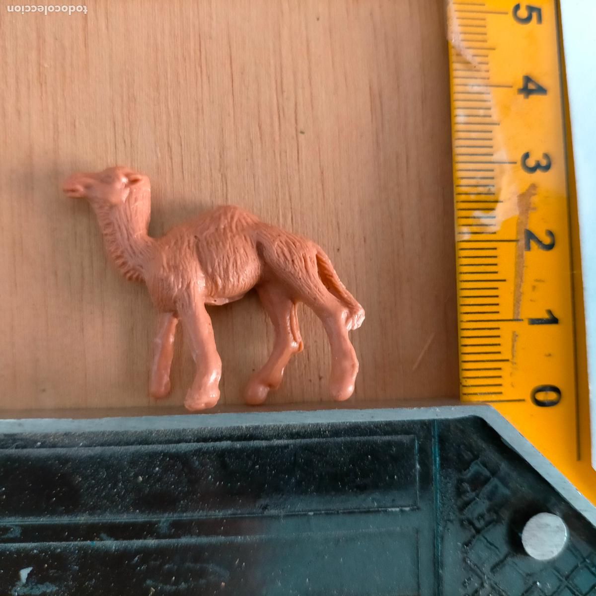 Figuren f&uuml;r Weihnachtskrippen: antigua figura de ANIMALES . portal de belen plastico duro nacimiento HAGA SU OFERTA