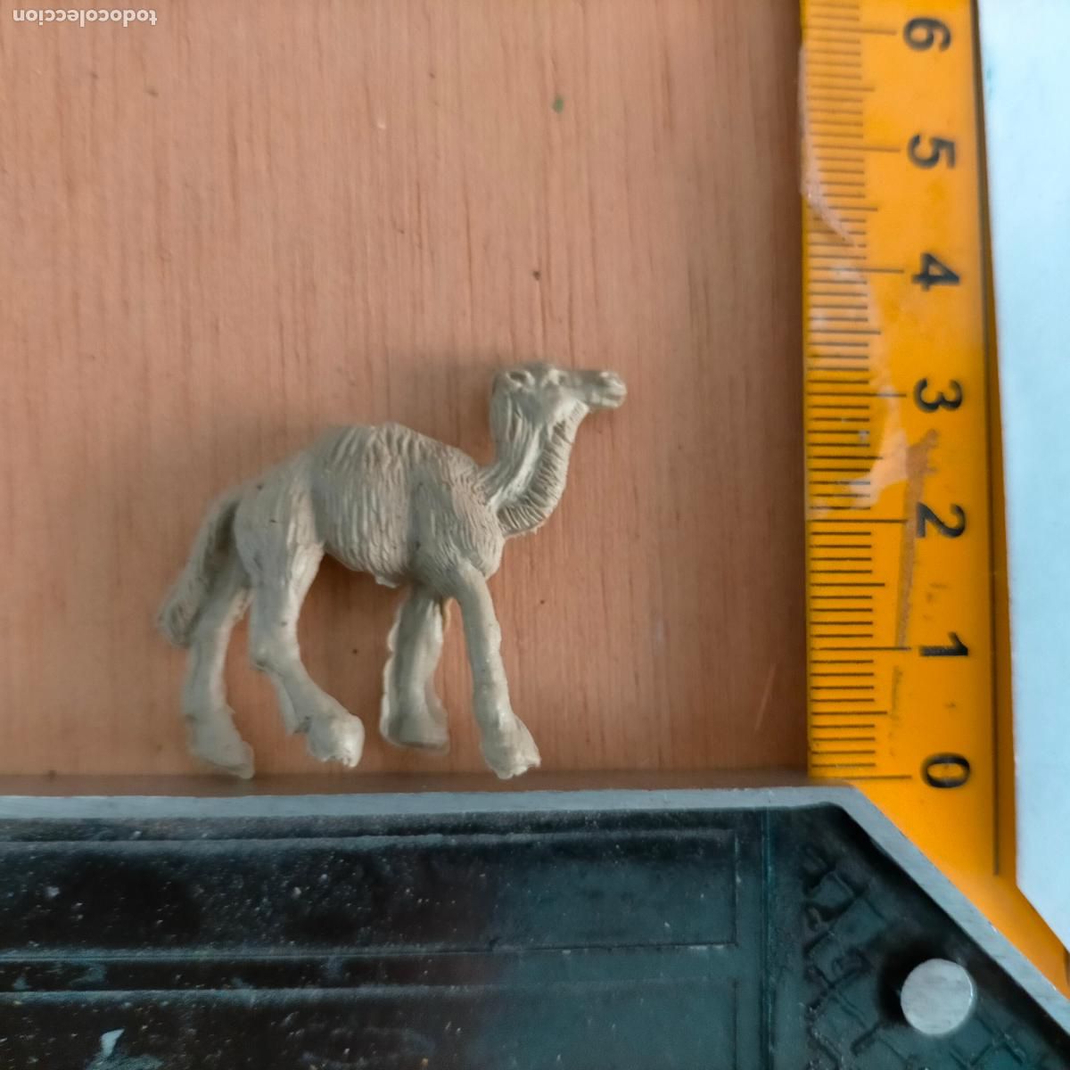 Figuren f&uuml;r Weihnachtskrippen: antigua figura de ANIMALES . portal de belen plastico duro nacimiento HAGA SU OFERTA