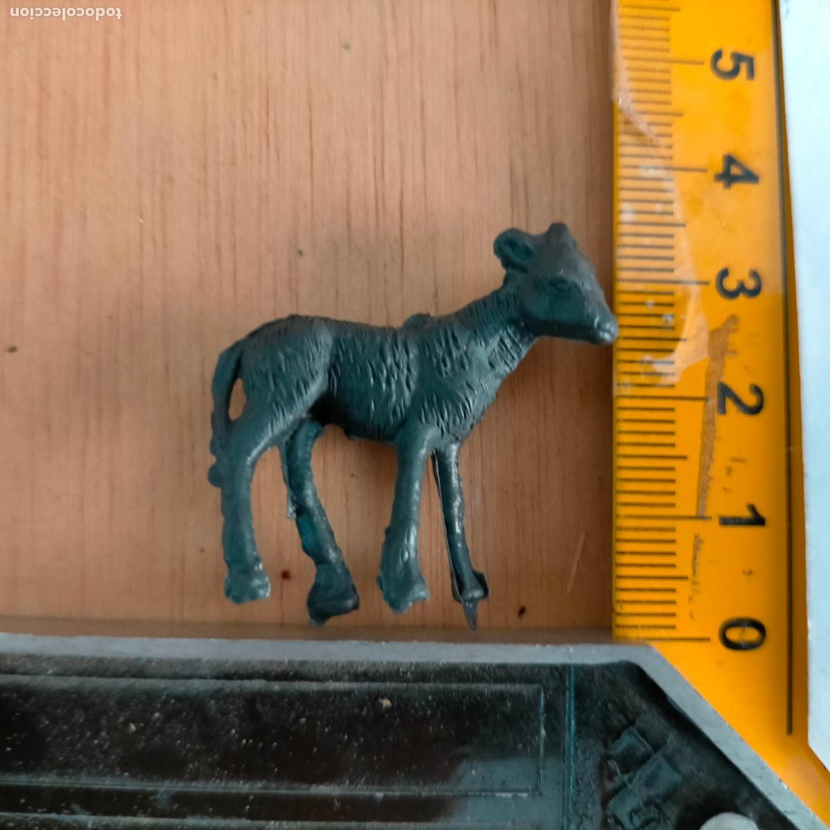 Figuren f&uuml;r Weihnachtskrippen: antigua figura de ANIMALES . portal de belen plastico duro nacimiento HAGA SU OFERTA