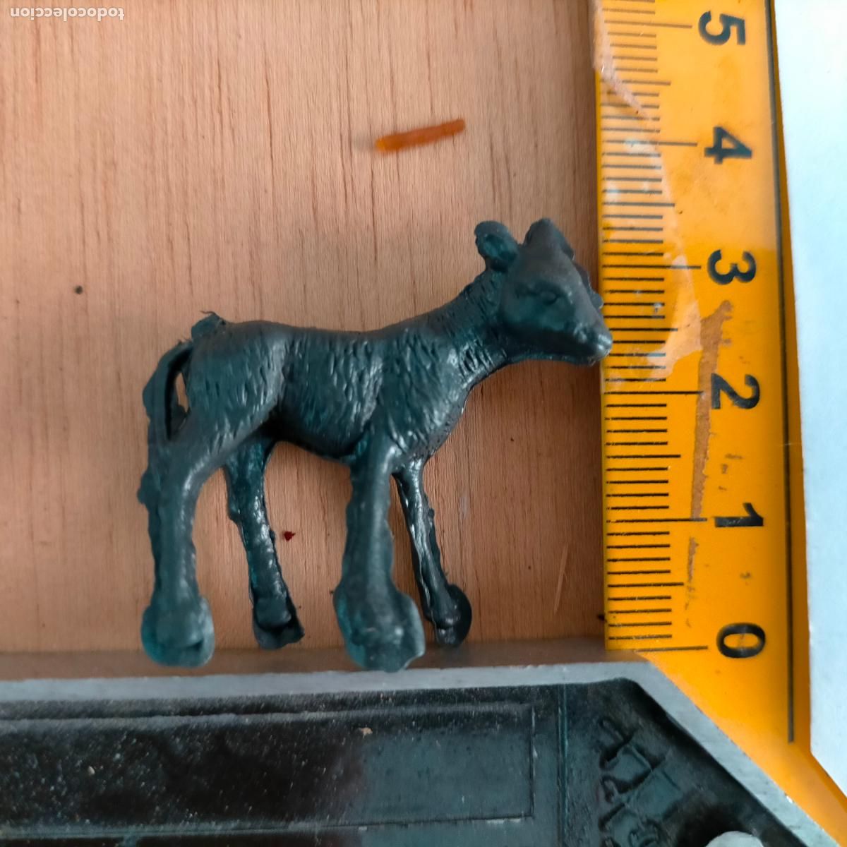 Figuren f&uuml;r Weihnachtskrippen: antigua figura de ANIMALES . portal de belen plastico duro nacimiento HAGA SU OFERTA