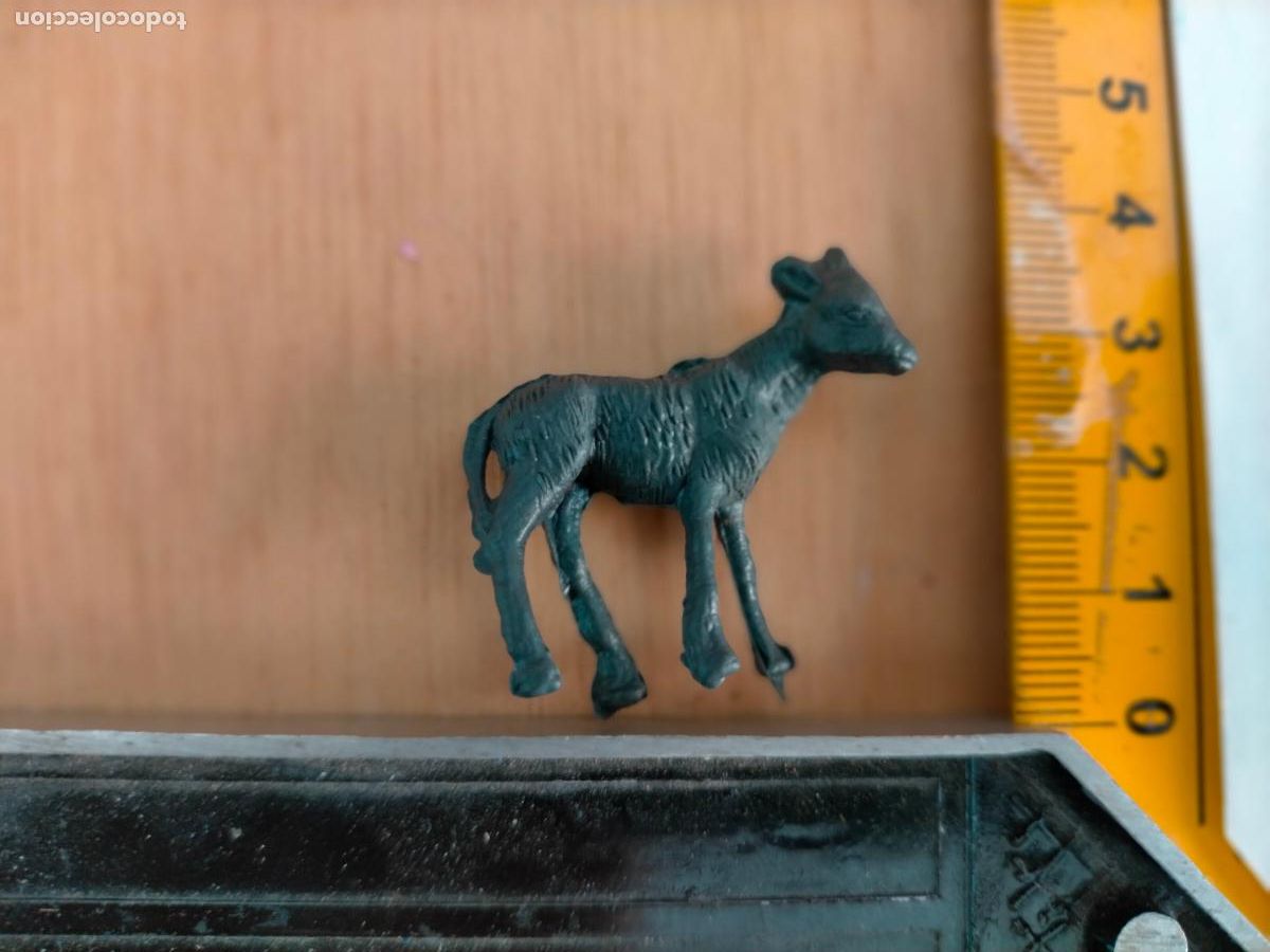 Figuras de Pres&eacute;pios: antigua figura de ANIMALES . portal de belen plastico duro nacimiento HAGA SU OFERTA