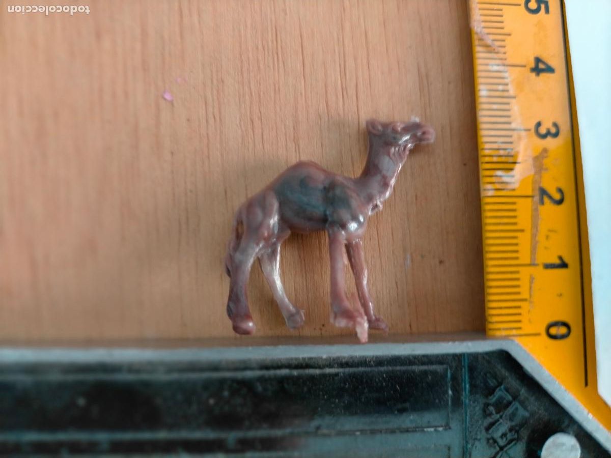 Figuras de Pres&eacute;pios: antigua figura de ANIMALES . portal de belen plastico duro nacimiento HAGA SU OFERTA