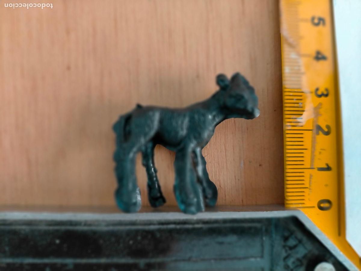 Figuras de Pres&eacute;pios: antigua figura de ANIMALES . portal de belen plastico duro nacimiento HAGA SU OFERTA