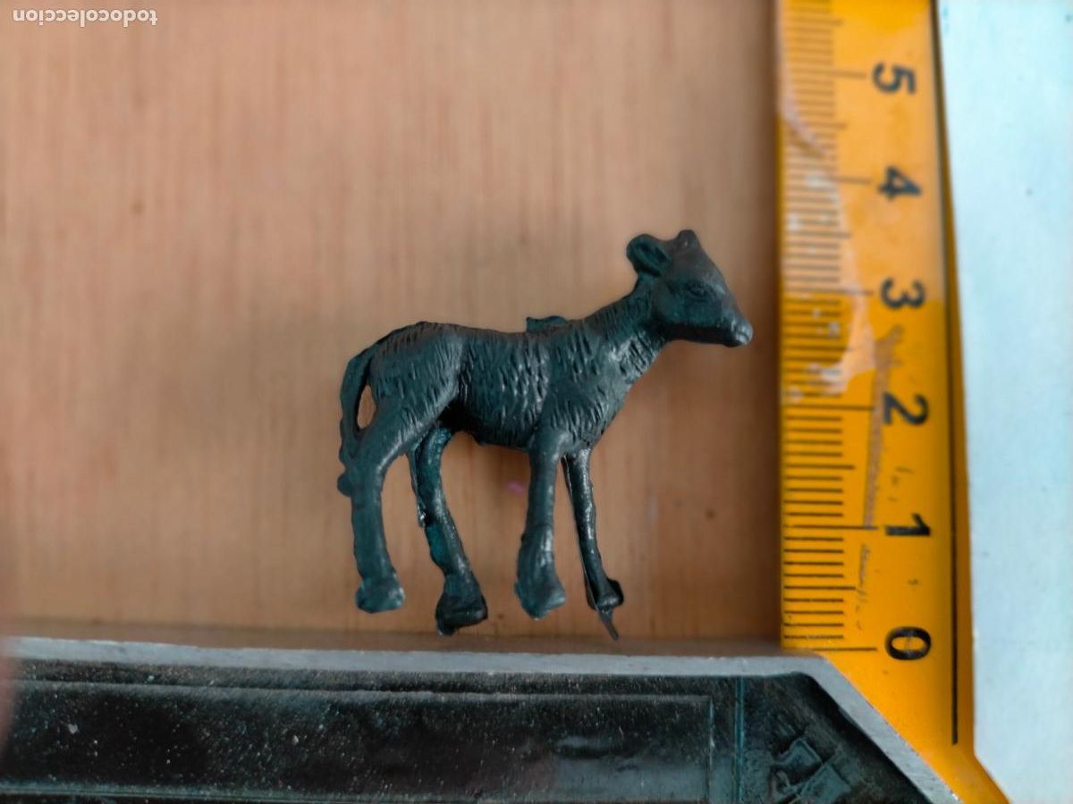 Figuras de Pres&eacute;pios: HAGA SU OFERTA antigua figura de ANIMALES . portal de belen plastico duro nacimiento