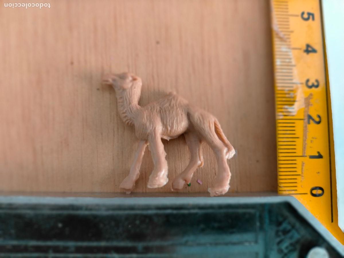 Figuras de Pres&eacute;pios: HAGA SU OFERTA antigua figura de ANIMALES . portal de belen plastico duro nacimiento