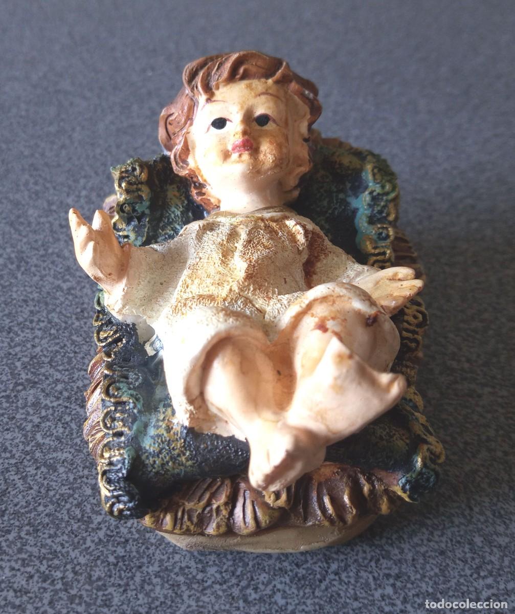 Figuras de Bel&eacute;n: Ni&ntilde;o Jes&uacute;s de resina - Foto 3