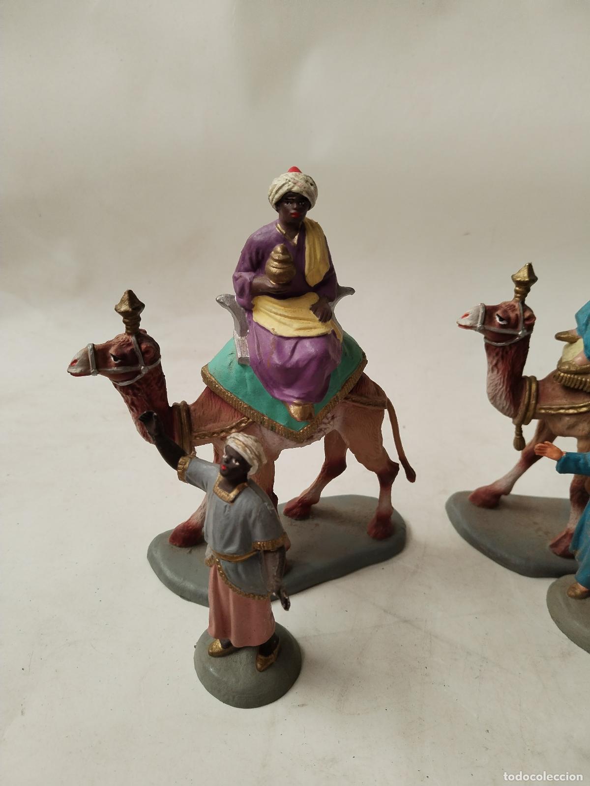 Figuras de Bel&eacute;n: reyes a camello belen pvc - Foto 5