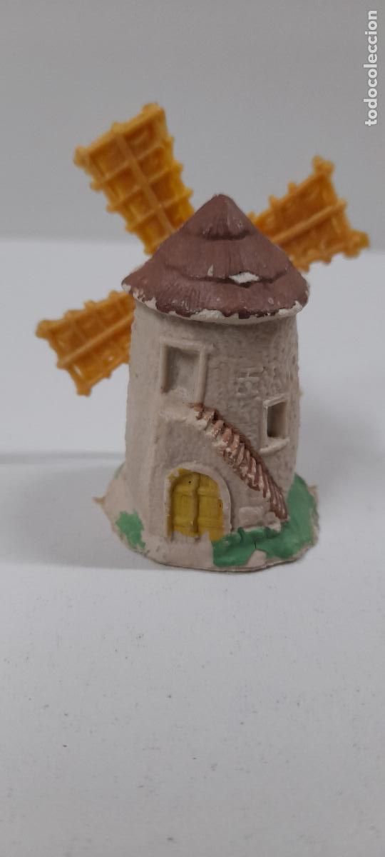 Figuras de Bel&eacute;n: MOLINO - ANTIGUA FIGURA / COMPLEMENTO DE BELEN . REALIZADA EN PLASTICO . ALTURA 5 CM