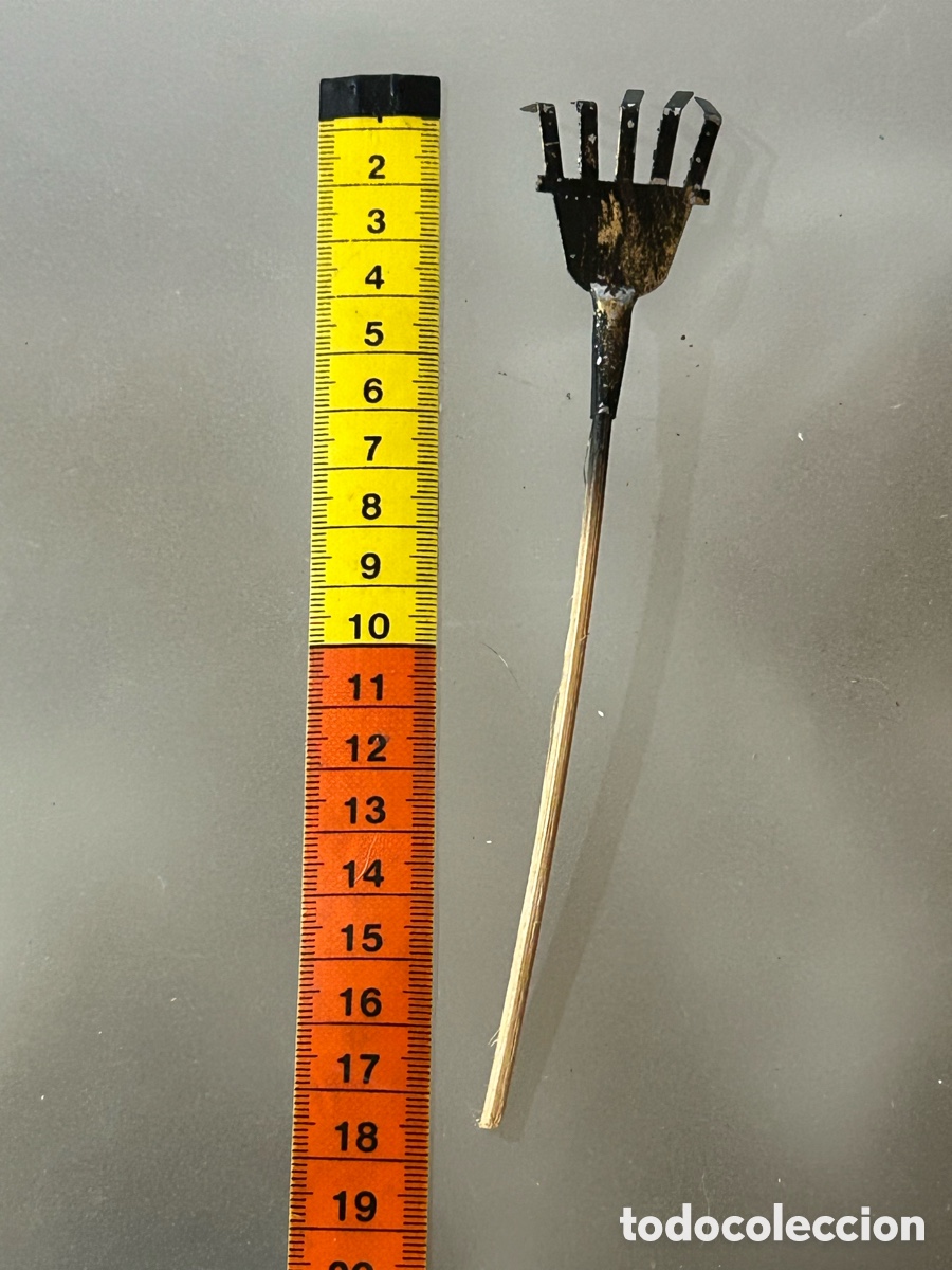 Statuine di Presepe: Accesorio para el belen rastrillo