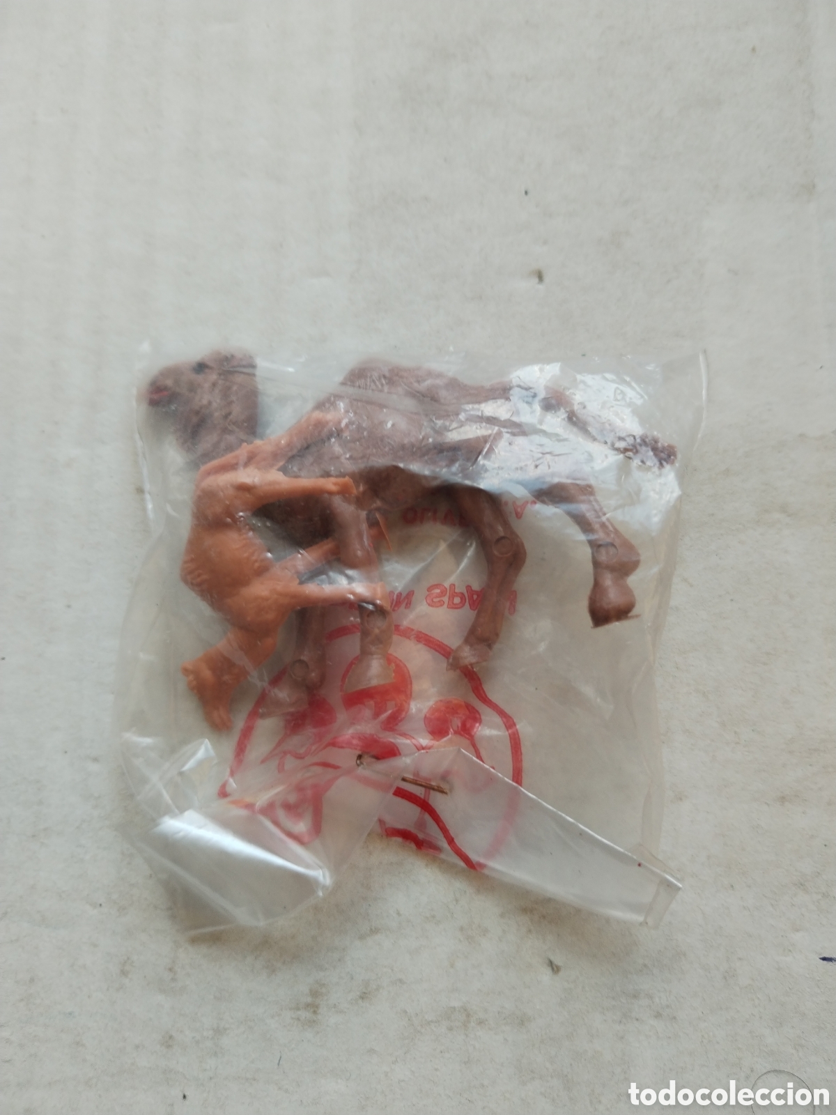 Statuine di Presepe: FIGURA DE BEL&Eacute;N/CAMELLO CON CR&Iacute;A OLIVER