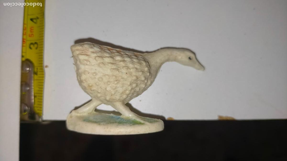 Figuras de Pres&eacute;pios: Figura de portal de bel&eacute;n antigua pl&aacute;stico diro