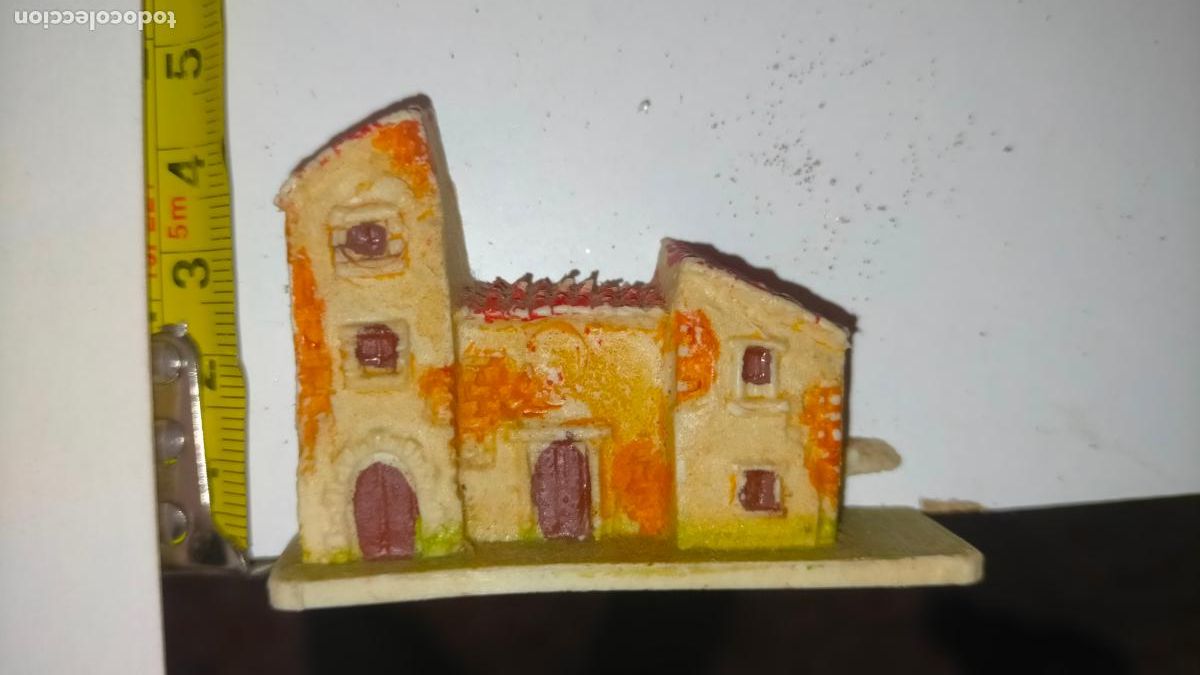 Figuras de Pres&eacute;pios: Figura de portal de bel&eacute;n antigua pl&aacute;stico diro