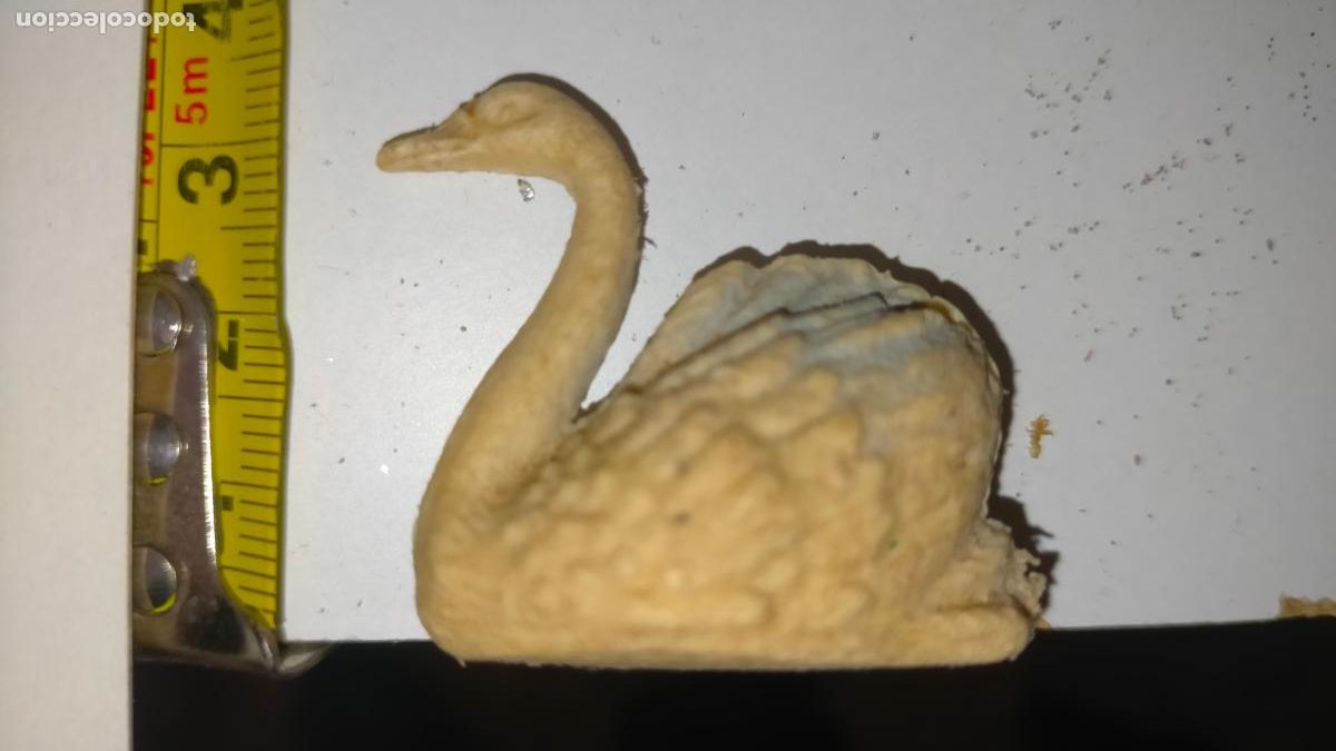 Figuras de Pres&eacute;pios: Figura de portal de bel&eacute;n antigua pl&aacute;stico diro