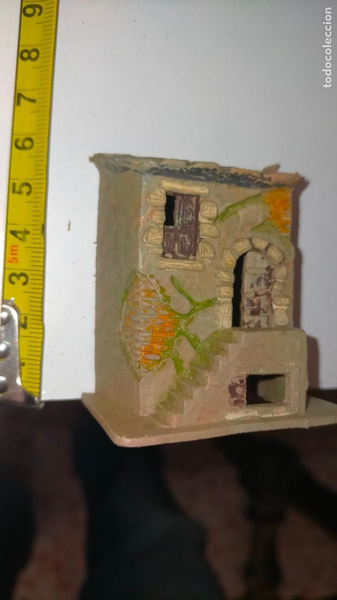 Figuras de Pres&eacute;pios: Figura de portal de bel&eacute;n antigua pl&aacute;stico diro