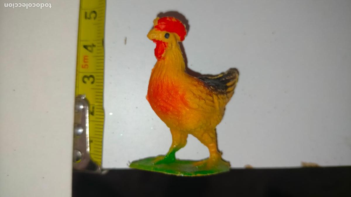 Figuras de Pres&eacute;pios: Figura de portal de bel&eacute;n antigua pl&aacute;stico diro