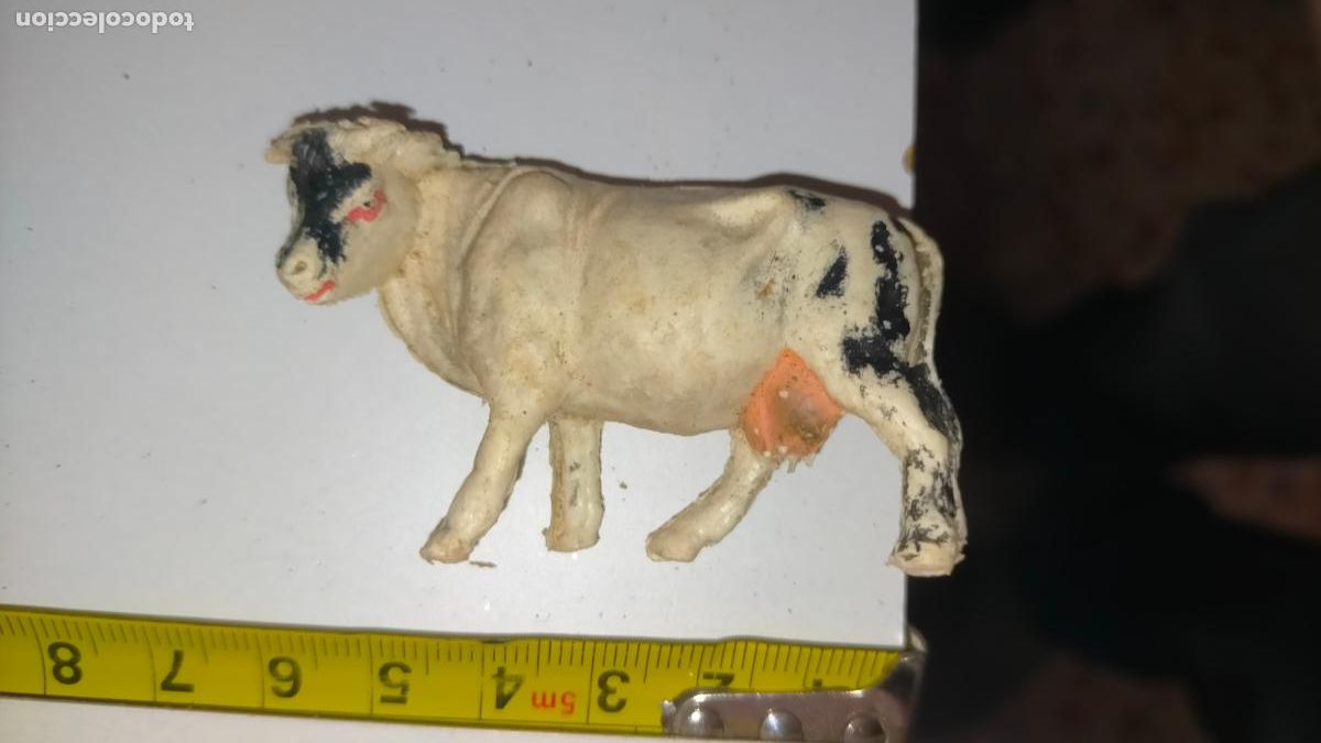 Figuras de Pres&eacute;pios: Figura de portal de bel&eacute;n antigua pl&aacute;stico diro