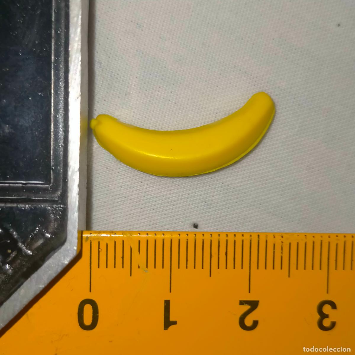 Figuren f&uuml;r Weihnachtskrippen: ANTIGUA FIGURA PORTAL DE BELEN PLASTICO DURO FRUTAS O VERDURAS