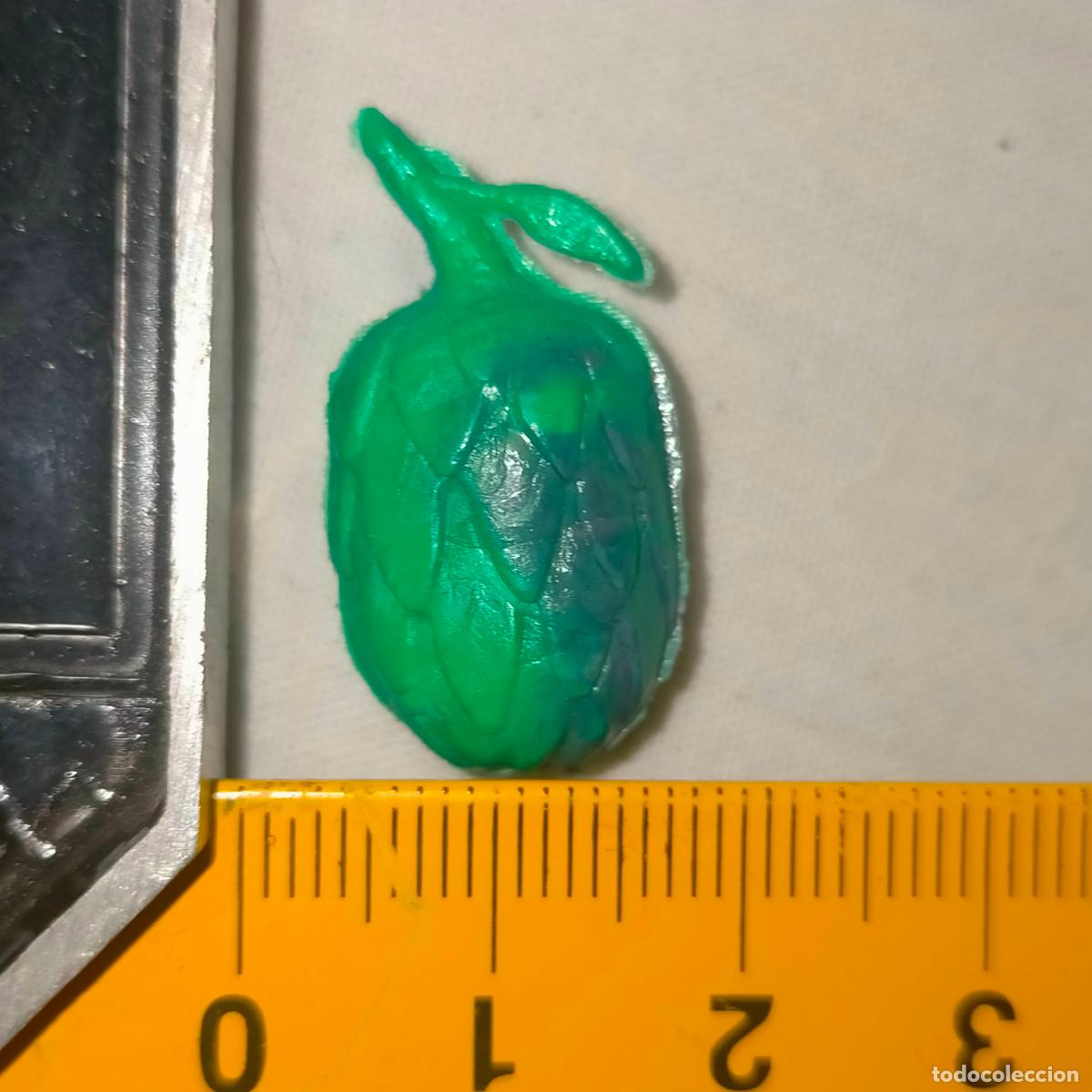 Figuren f&uuml;r Weihnachtskrippen: ANTIGUA FIGURA PORTAL DE BELEN PLASTICO DURO FRUTAS O VERDURAS