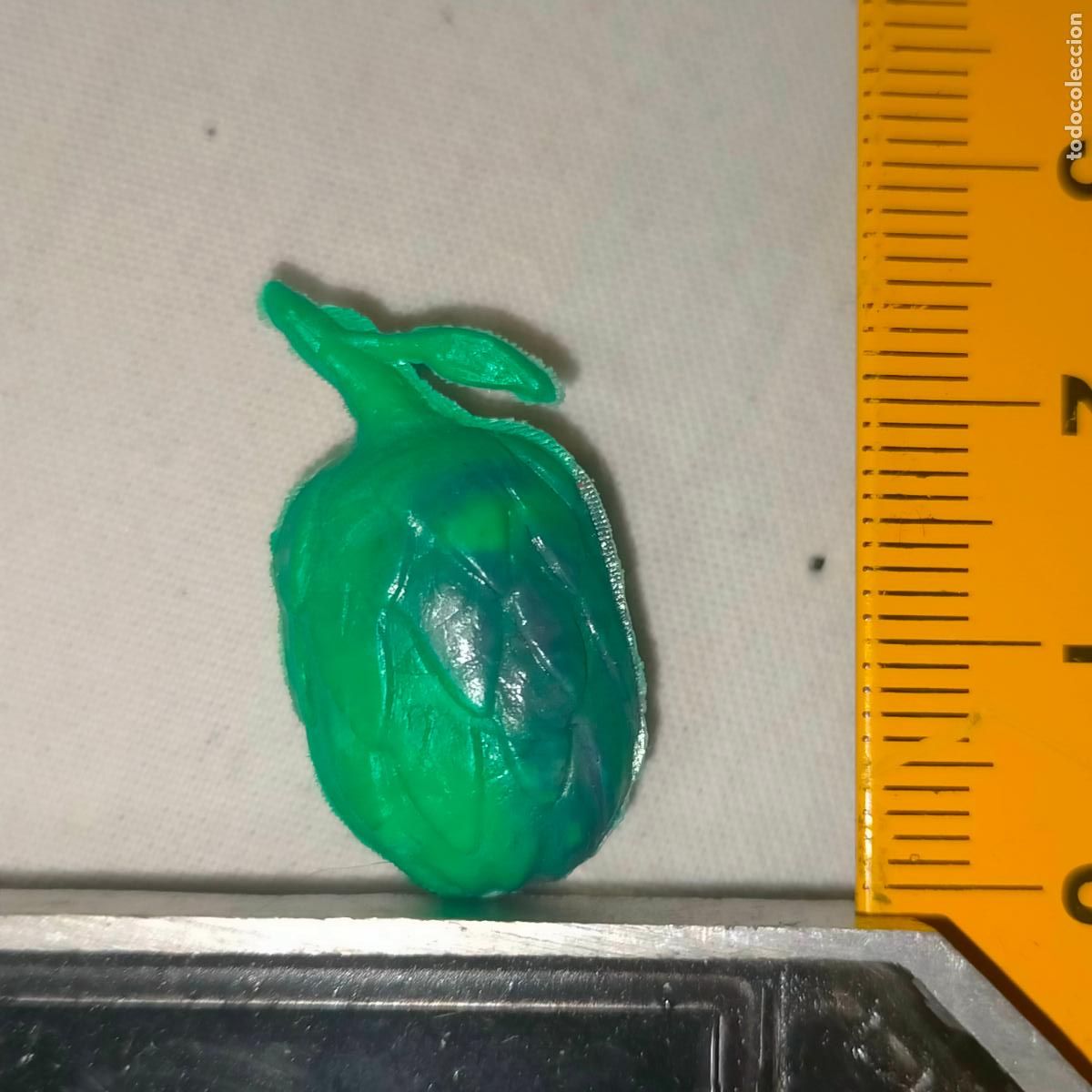 Figuren f&uuml;r Weihnachtskrippen: ANTIGUA FIGURA PORTAL DE BELEN PLASTICO DURO FRUTAS O VERDURAS