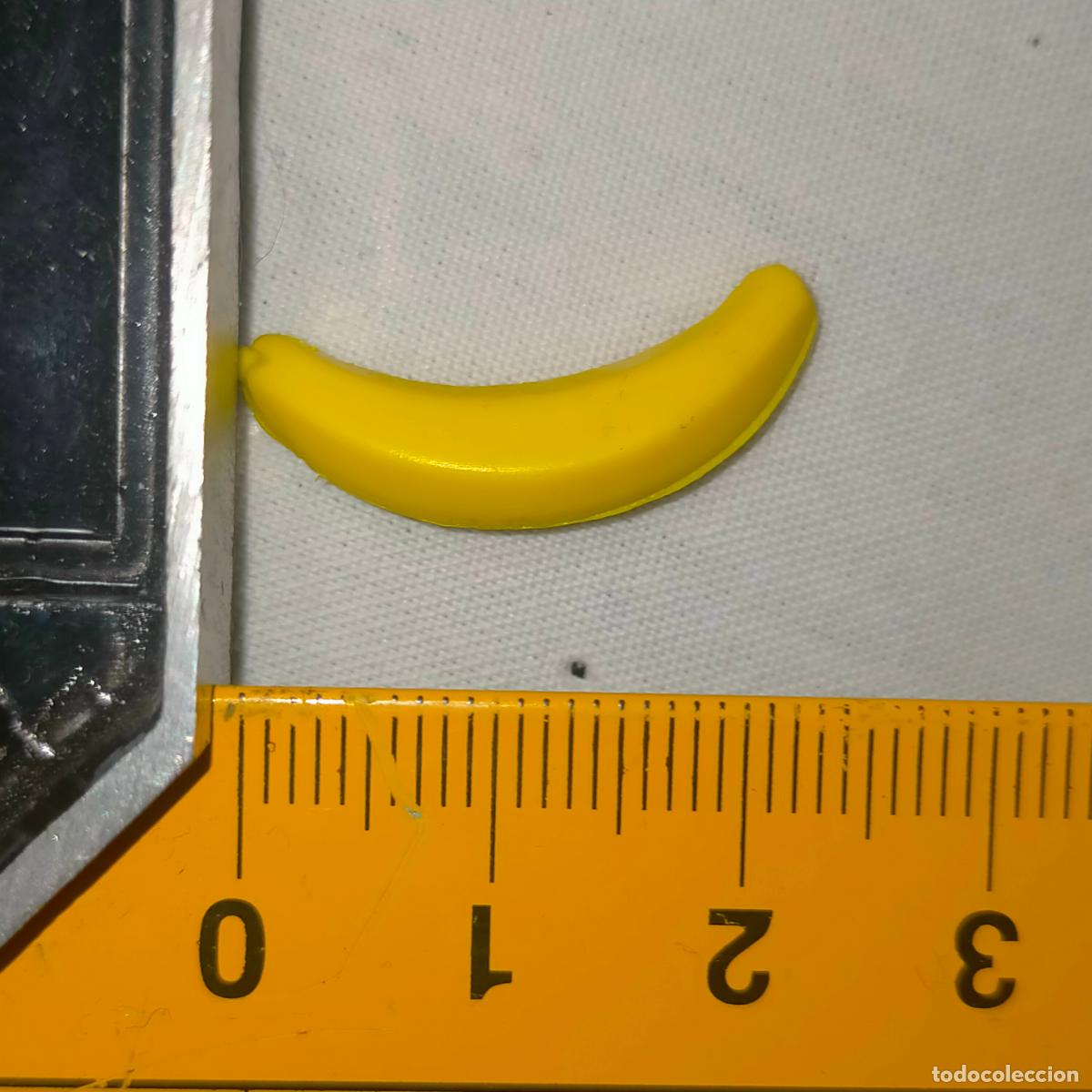 Figuren f&uuml;r Weihnachtskrippen: ANTIGUA FIGURA PORTAL DE BELEN PLASTICO DURO FRUTAS O VERDURAS