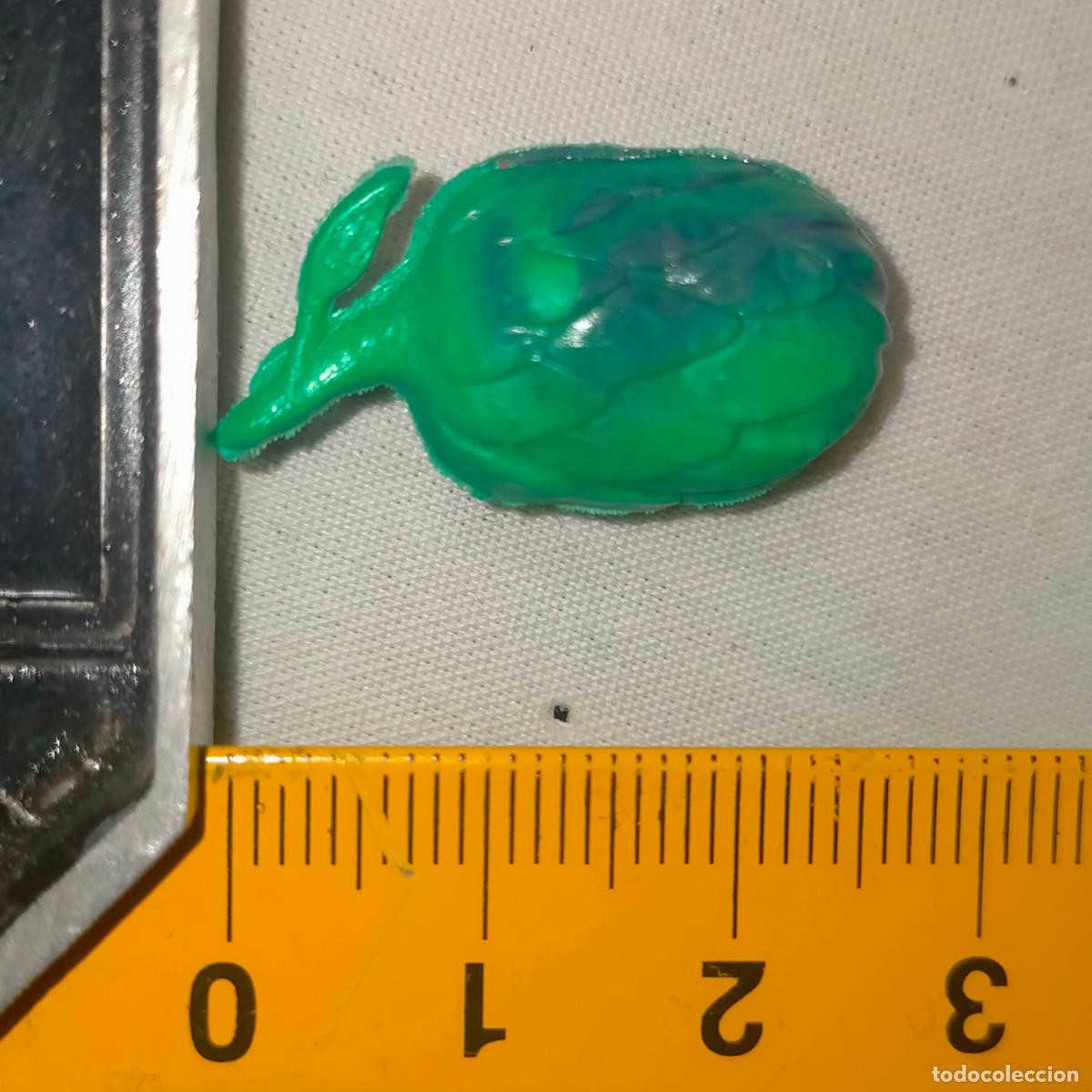 Figuren f&uuml;r Weihnachtskrippen: ANTIGUA FIGURA PORTAL DE BELEN PLASTICO DURO FRUTAS O VERDURAS