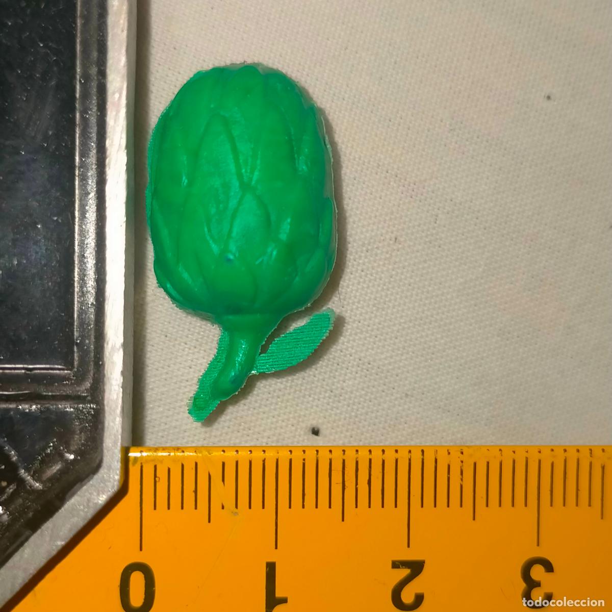 Figurines pour Cr&egrave;ches de No&euml;l: ANTIGUA FIGURA PORTAL DE BELEN PLASTICO DURO FRUTAS O VERDURAS