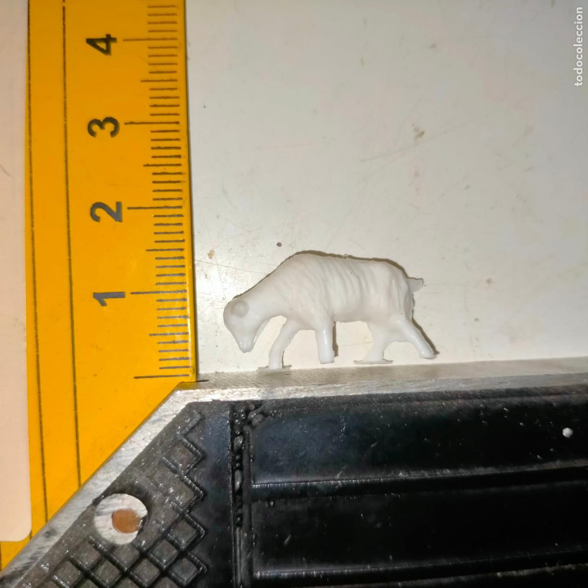 Figuras de Pres&eacute;pios: HAGA SU OFERTA , ANTIGUA FIGURA DE PORTAL DE BELEN PLASTICO DURO - BELENES