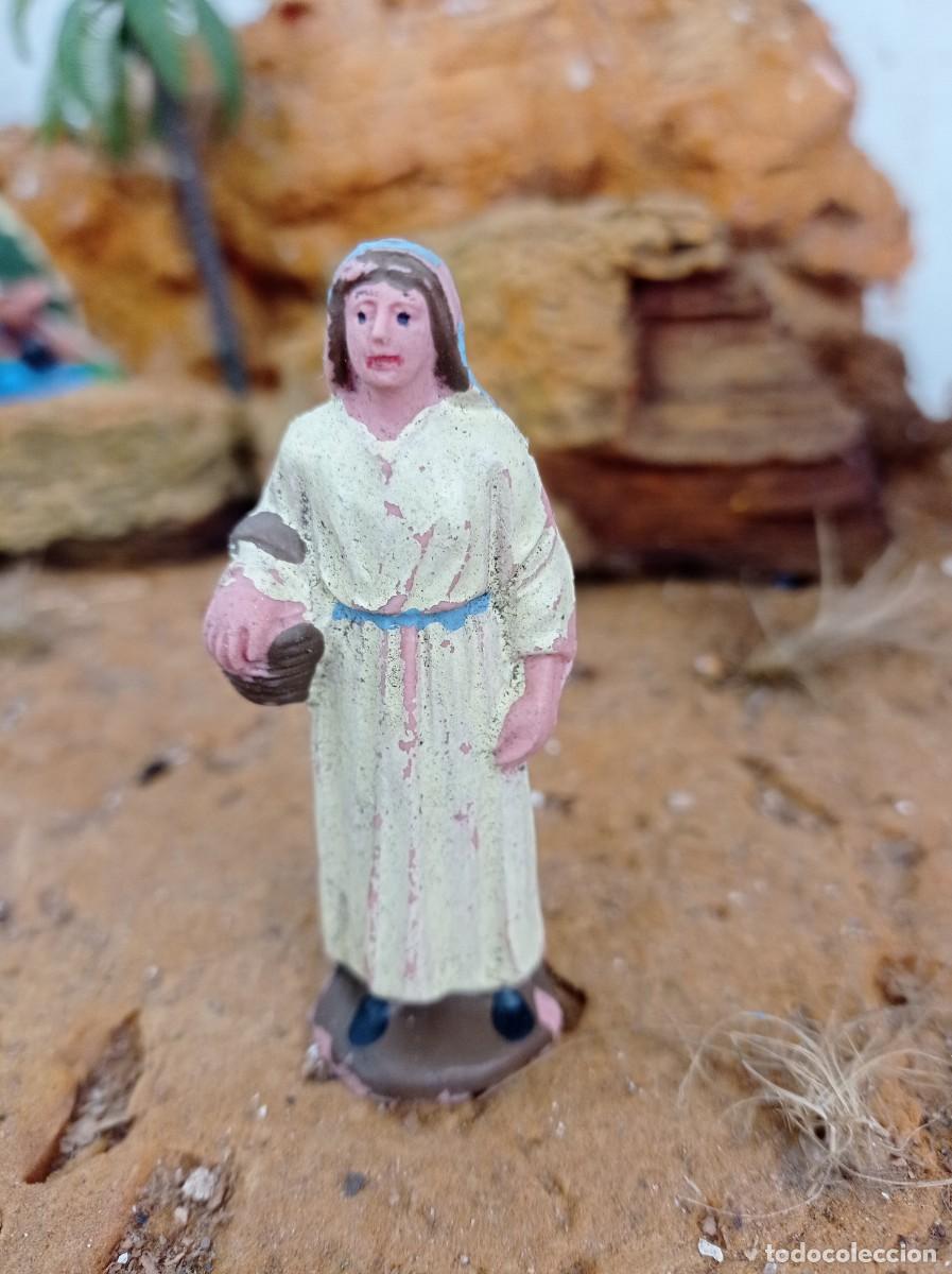 Figuras de Bel&eacute;n: Figura de pastora de bel&eacute;n - Foto 1