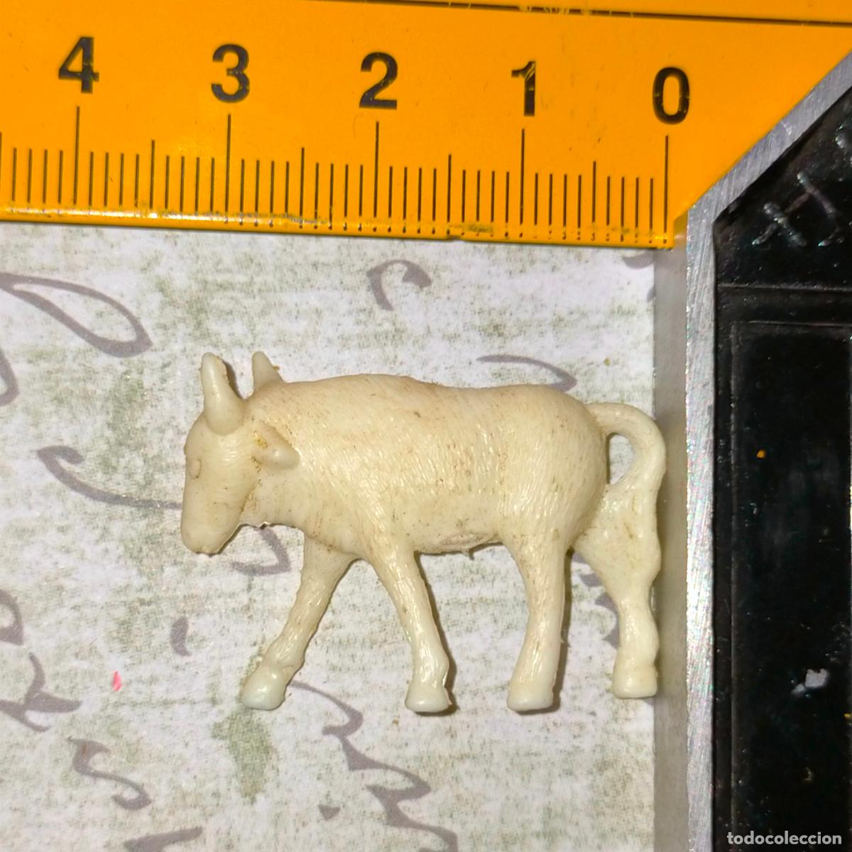 Figuren f&uuml;r Weihnachtskrippen: antigua figura de portal de belen nacimiento plastico duro ANIMAL GRANJA