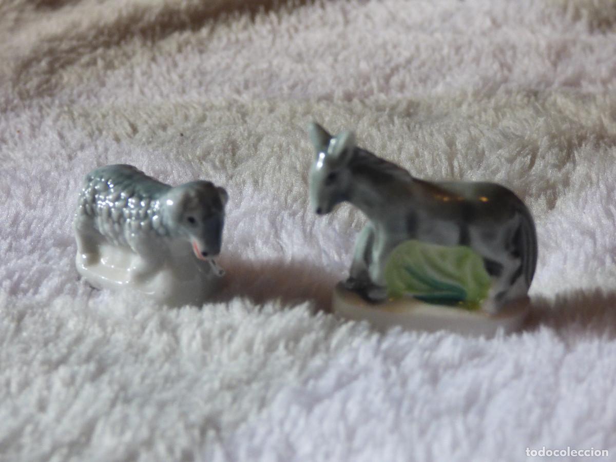 Figuras de Bel&eacute;n: Figuritas del Roscon de Reyes. - Foto 1
