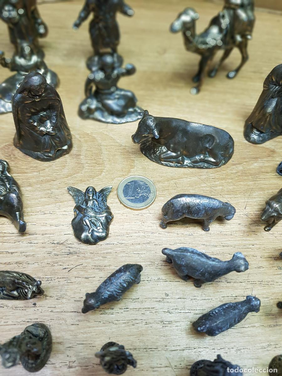 Figuras de Bel&eacute;n: LOTE DE 29 FIGURAS DE BRONCE - Foto 6