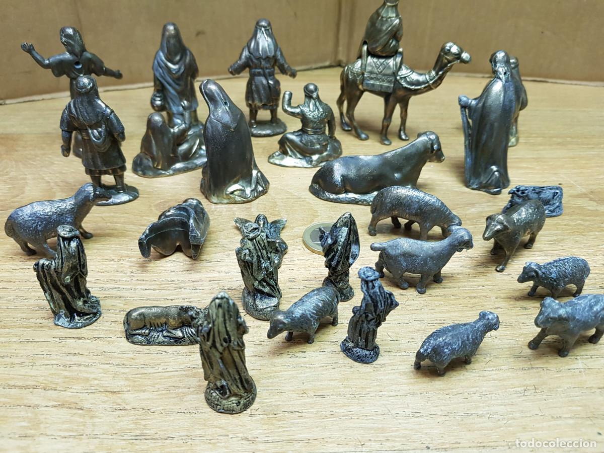 Figuras de Bel&eacute;n: LOTE DE 29 FIGURAS DE BRONCE - Foto 12