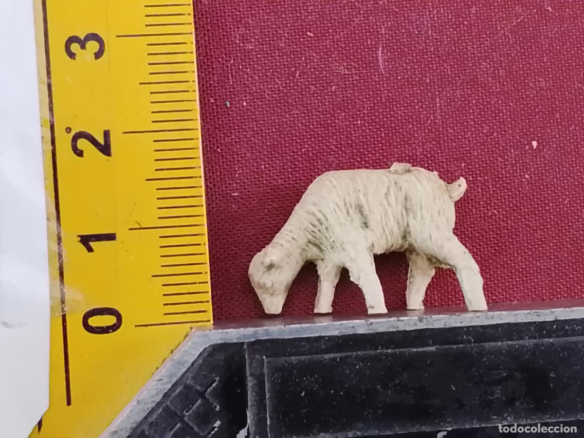 Figuras de Pres&eacute;pios: figura de portal de belen O NACIMIENTO NAVIDAD antigua plastico duro