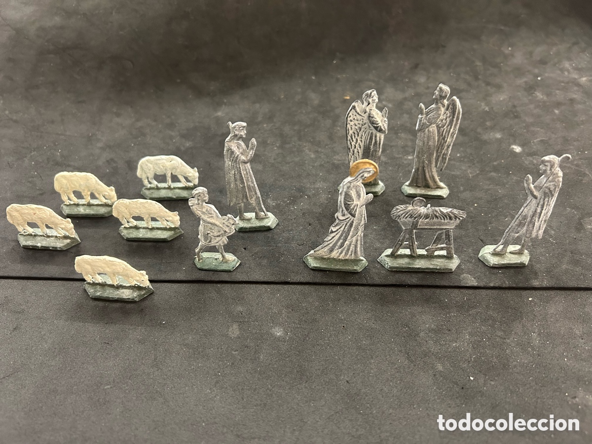Figuras de Pres&eacute;pios: 12 figuras belen de plomo 6,5cm