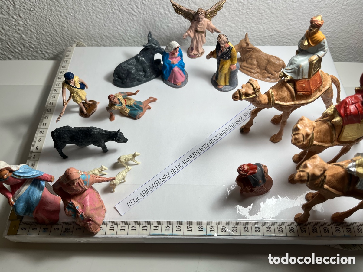 Figuras de Bel&eacute;n: Bel&eacute;n de pl&aacute;stico antiguo completo - Foto 1