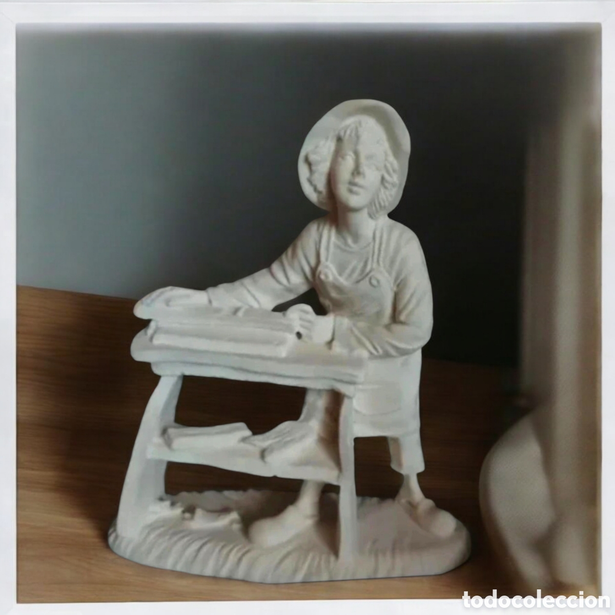 Figuras de Bel&eacute;n: Carpintero marmolina 23cm - Foto 1