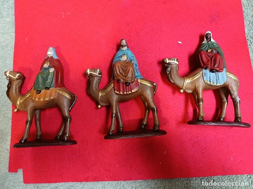 Figuras de Bel&eacute;n: Reyes Magos a camello REF-6243 - Foto 1