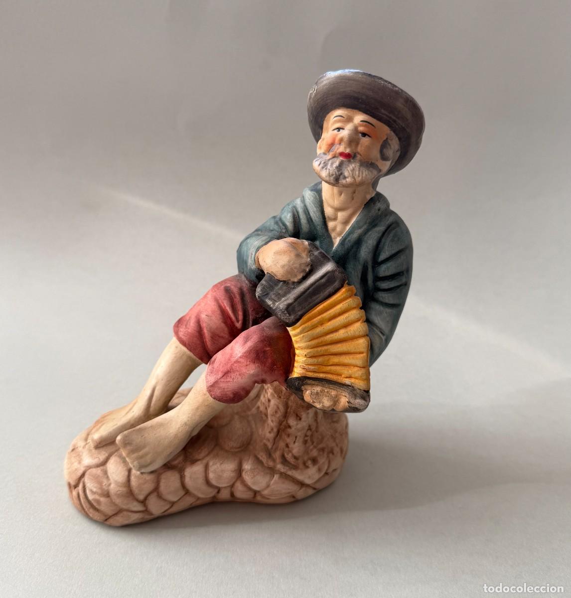 Figuras de Pres&eacute;pios: Figura de escayola m&uacute;sico acorde&oacute;n. 18cm