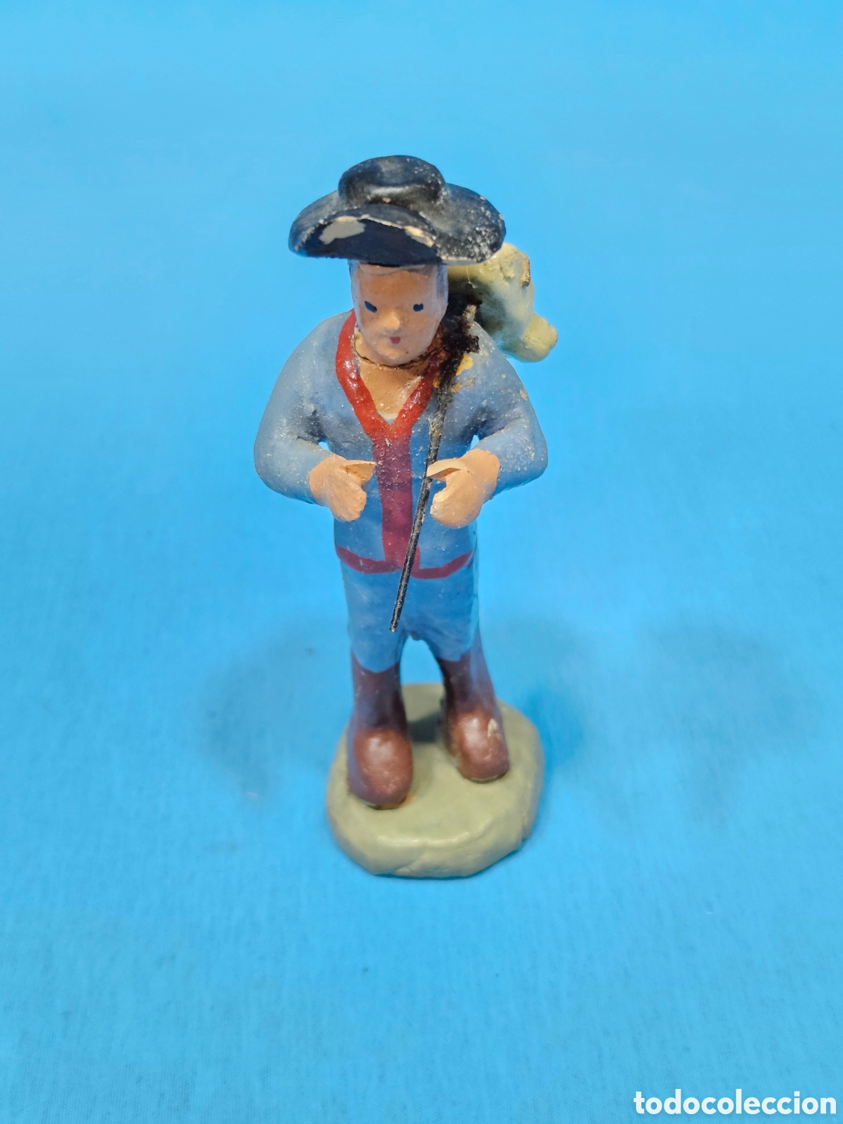 Figuras de Bel&eacute;n: FIGURA BELEN BARRO. PASTOR LLEVANDO OVEJA