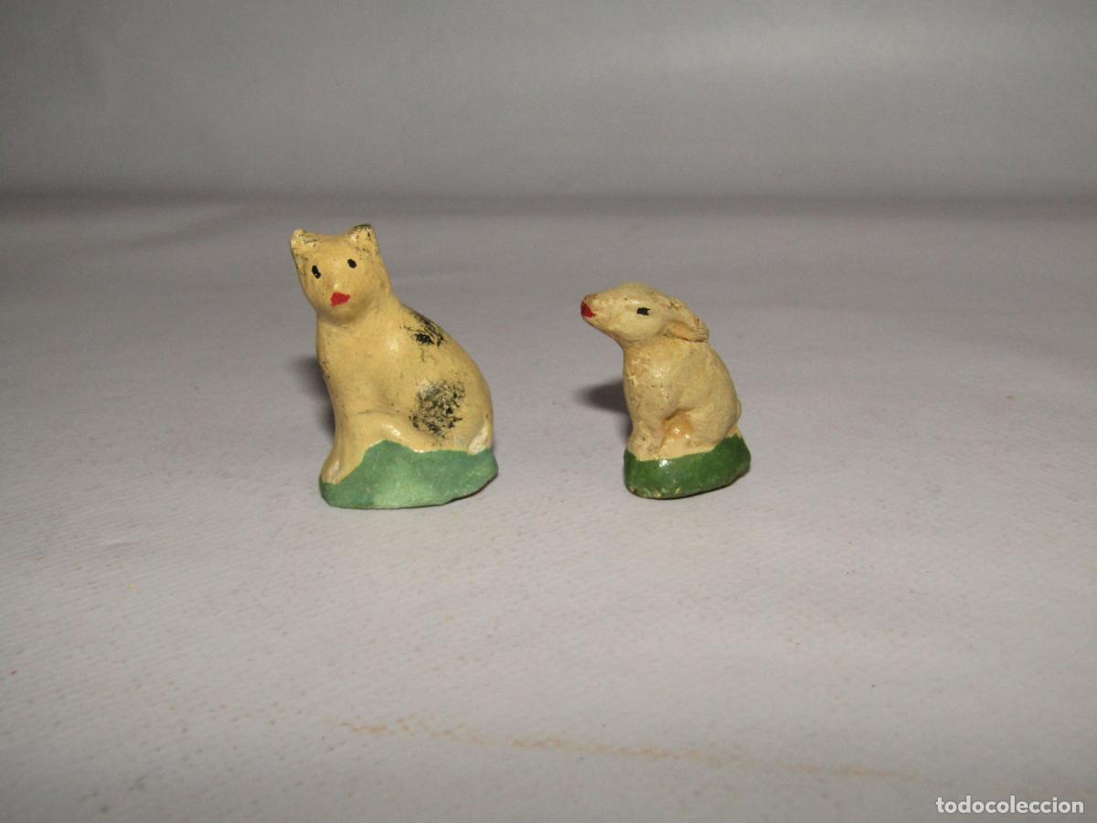 Figuras de Bel&eacute;n: Antiguas Figuras de Bel&eacute;n en Barro Cocido Terracota - GATO Y CONEJO