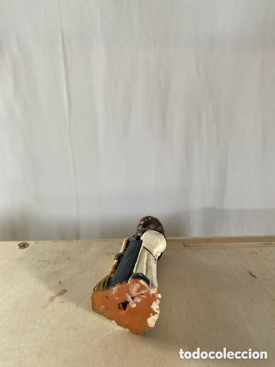 Figuras de Bel&eacute;n: Fray escoba de barro - Foto 4