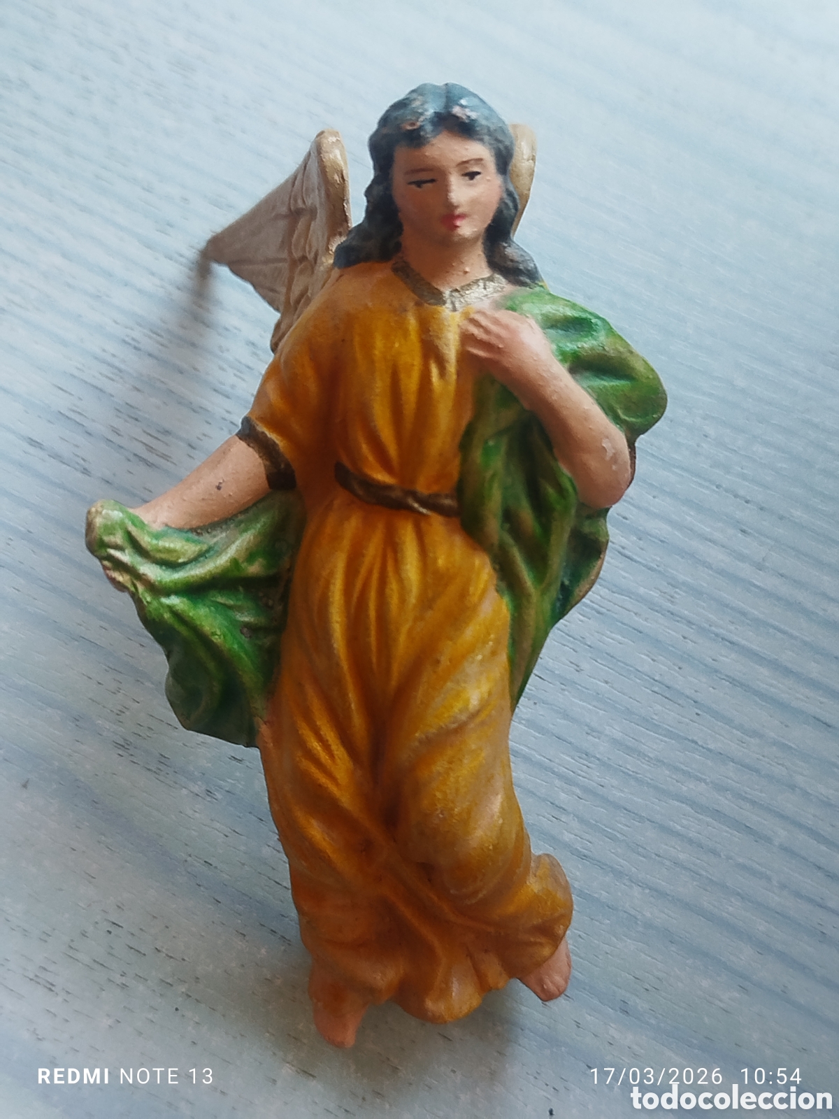 Figuras de Bel&eacute;n: figura barro o terracota angel anunciador peque&ntilde;o roto en un ala12 cm