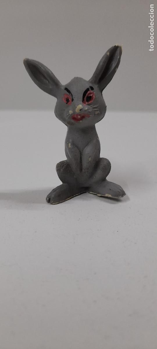 Figuras de Bel&eacute;n: CONEJO FIGURA DE BELEN SERIE CABEZONES - CABEZUDOS . REALIZADA POR PECH FERRANDIZ . ORIGINAL A&Ntilde;OS 7