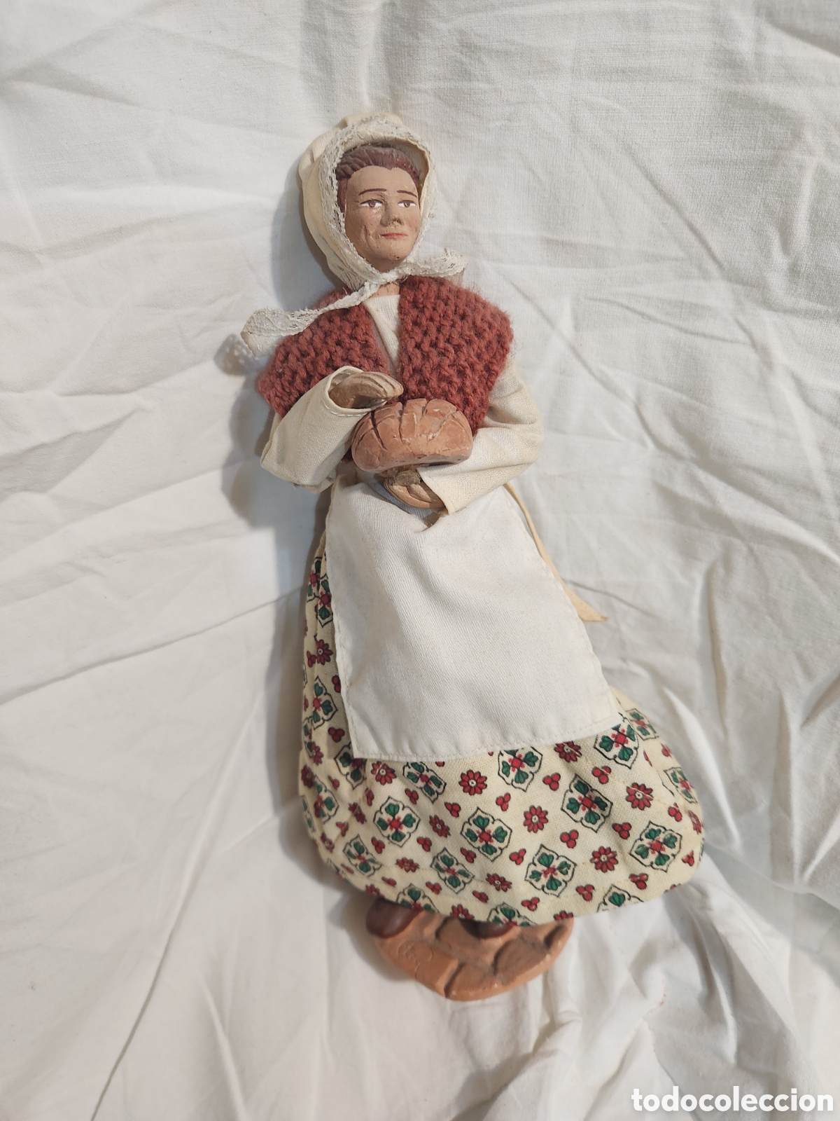 Figuras de Bel&eacute;n: Figura de terracota estilo napolitana. 25cm. Firmada.