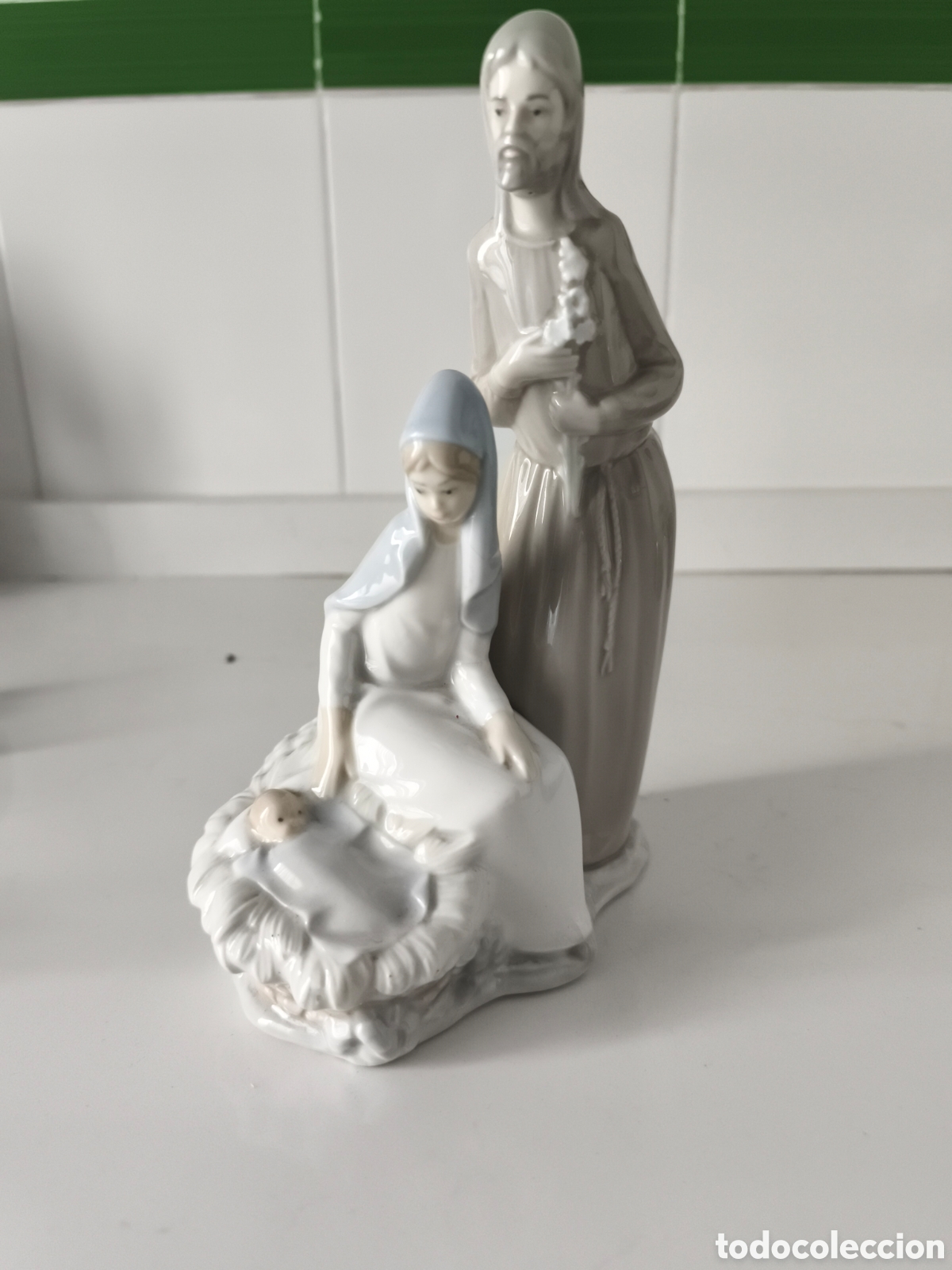Figuras de Bel&eacute;n: Lladro Nao figura del portal de Bel&eacute;n