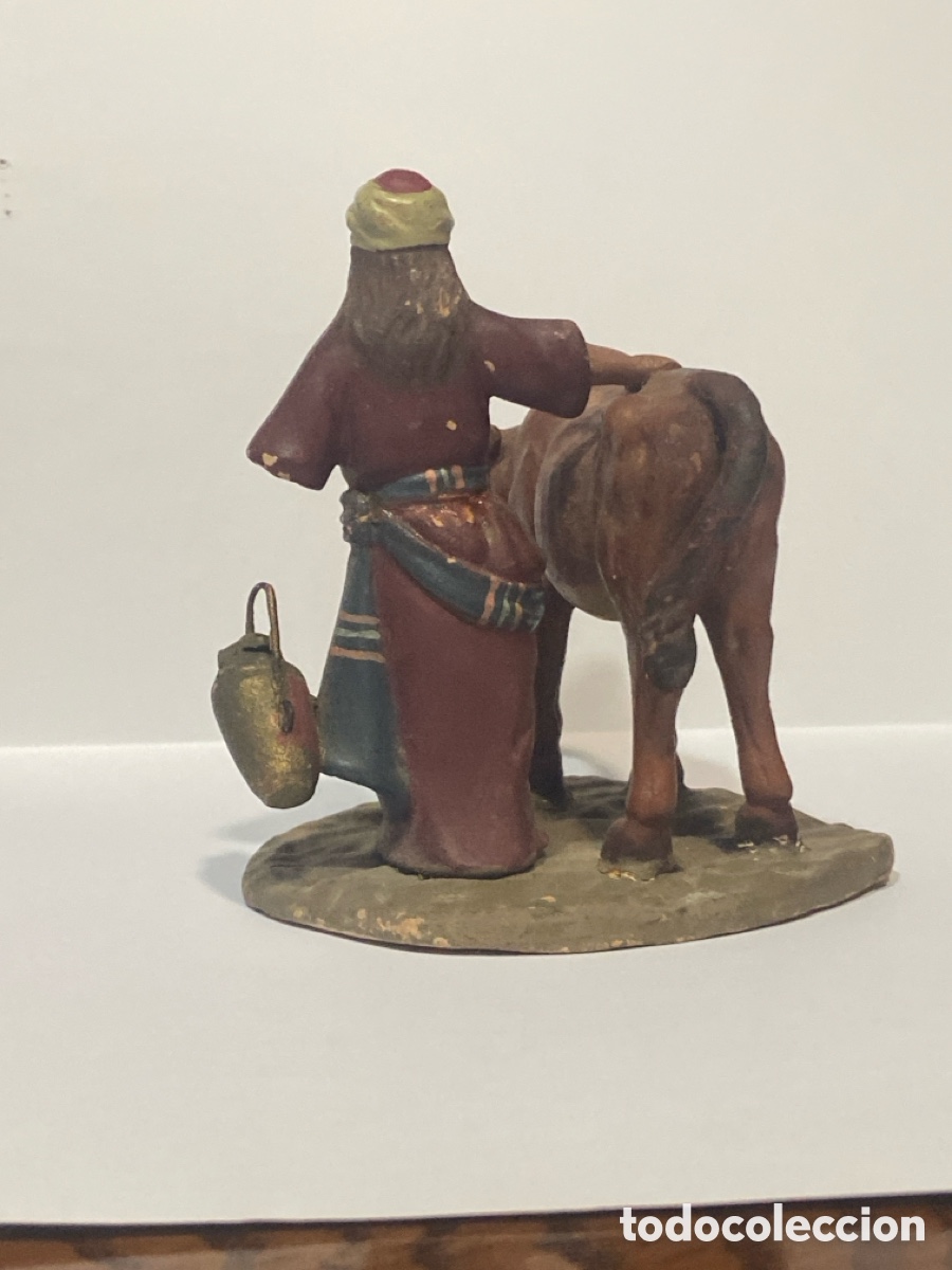 Figuras de Bel&eacute;n: Belen Pastora con vaca tipo Olot - Foto 3