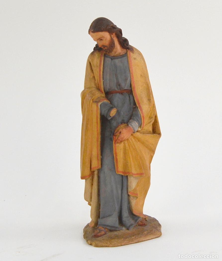 Figuras de Bel&eacute;n: San Jos&eacute;, figura de terracota para bel&eacute;n o pesebre, siglos XVIII - XIX.