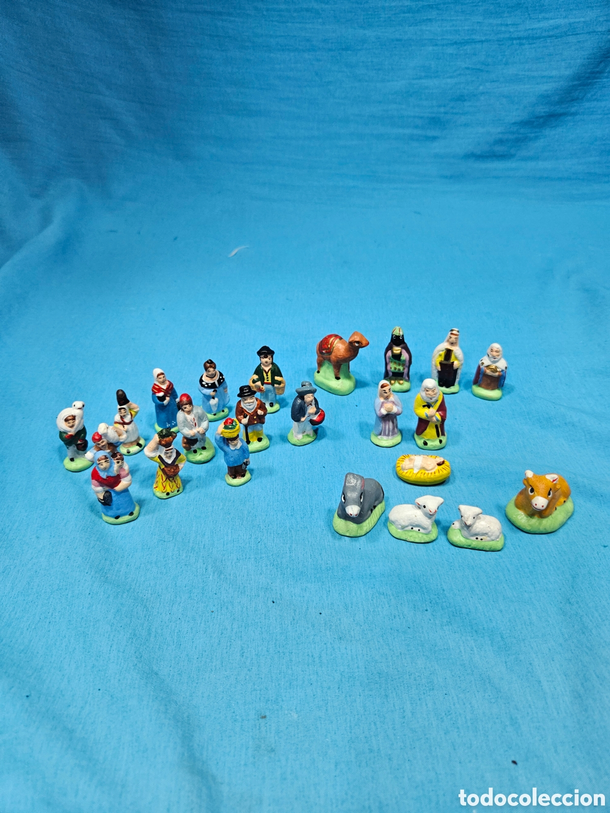 Figuras de Bel&eacute;n: 23 MINI FIGURAS BELEN CERAMICA, NACIMIENTO , REYES Y PASTORES . MINIATURA